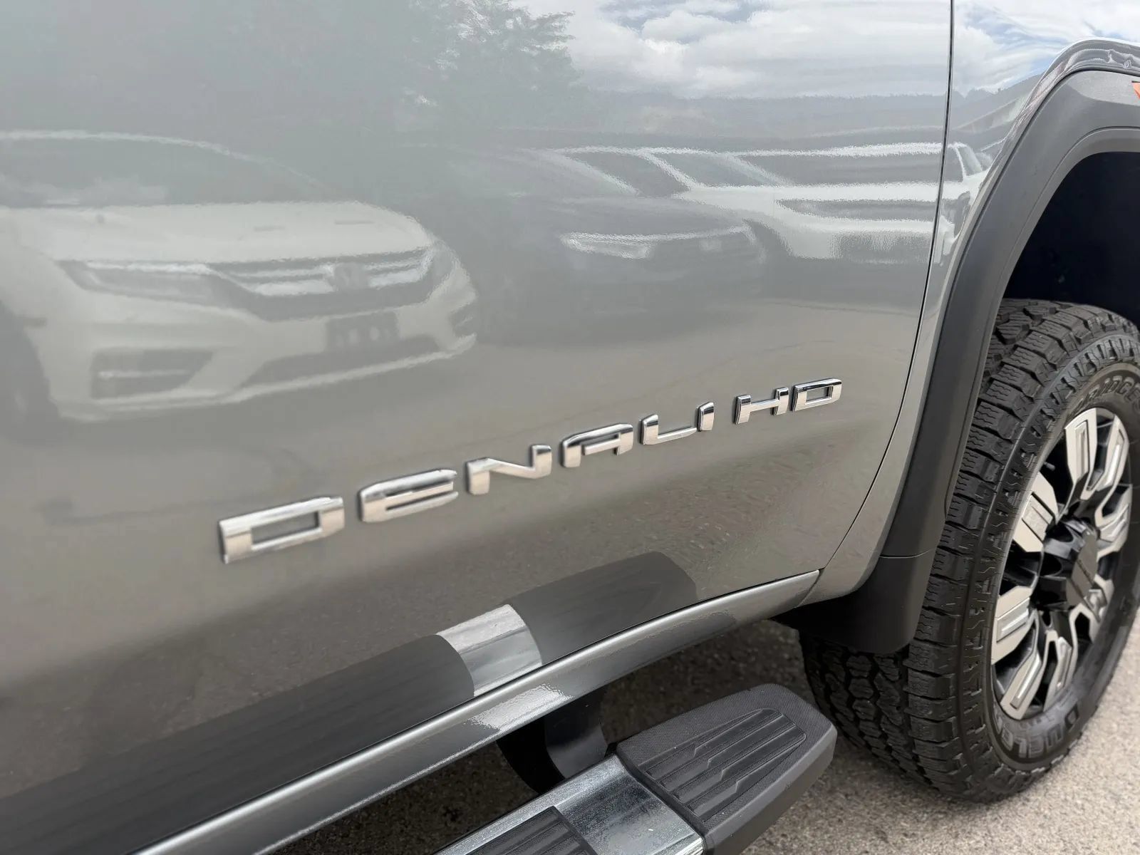 Used 2024 GMC Sierra 2500 Denali w/ Denali Reserve Package AWD/4WD image 44