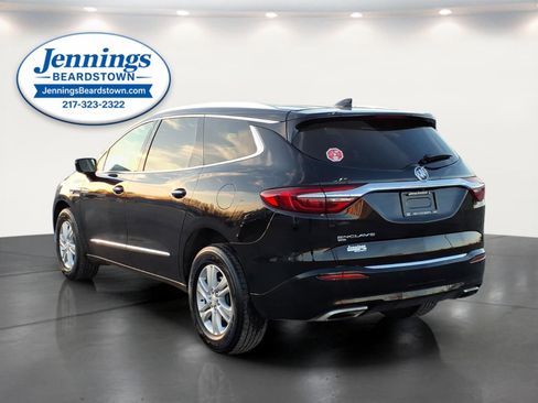Used 2021 Buick Enclave Essence image 3