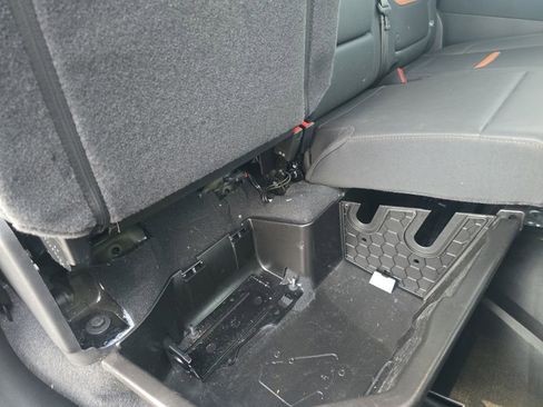 Used 2025 GMC Sierra 1500 AT4 w/ AT4 Premium Package image 20