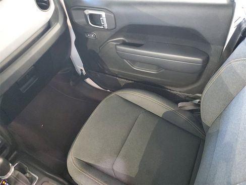 Used 2024 Jeep Wrangler Sport S image 11