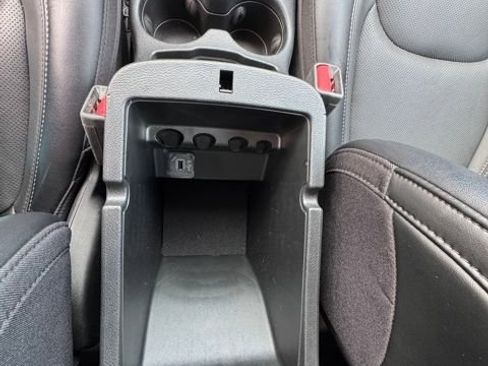 Used 2022 Jeep Cherokee Limited w/ Mopar Interior Package image 39