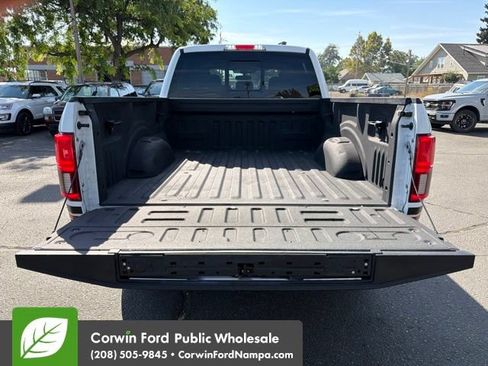 Used 2018 Ford F150 Lariat w/ Equipment Group 502A Luxury AWD/4WD image 29