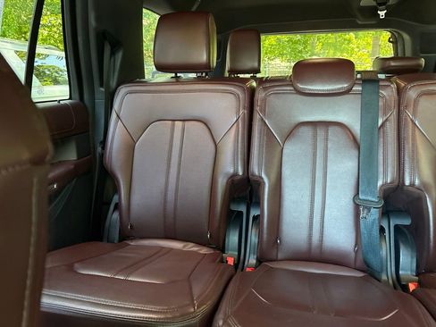 Used 2024 Ford Expedition Max Limited RWD image 14