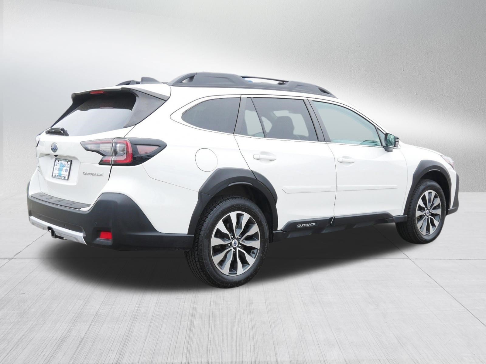 Used 2024 Subaru Outback Limited AWD/4WD image 7