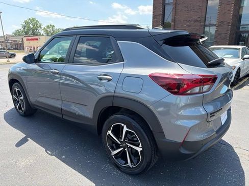 Used 2021 Chevrolet TrailBlazer RS w/ Sun and Liftgate Package AWD/4WD image 4