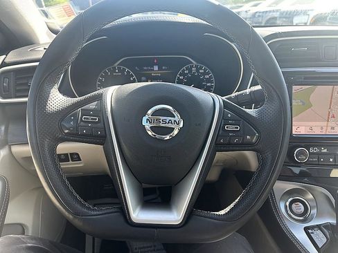 Certified 2022 Nissan Maxima Platinum w/ Sport Mat Group FWD image 17