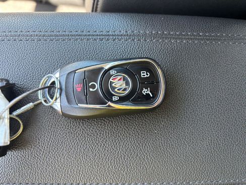 Used 2025 Buick Encore GX Preferred image 21