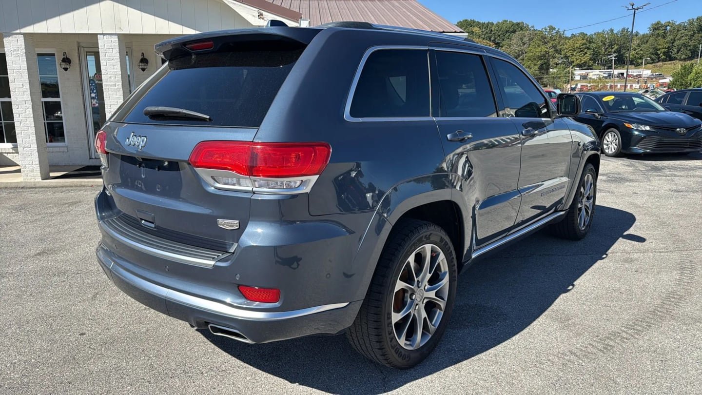 Used 2020 Jeep Grand Cherokee Summit AWD/4WD image 5