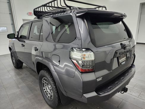 Used 2020 Toyota 4Runner Venture image 5