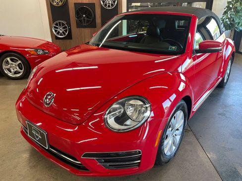 Used 2018 Volkswagen Beetle 2.0T Coast FWD image 3