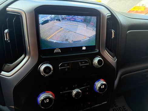 Used 2019 GMC Sierra 1500 Elevation w/ Elevation Value Package image 17