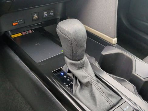 Used 2025 Toyota Camry LE image 22