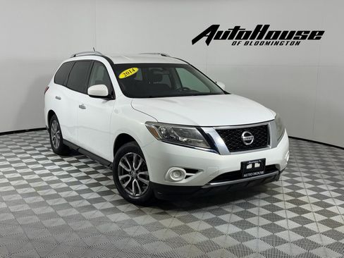 Used 2014 Nissan Pathfinder SV AWD/4WD image 1