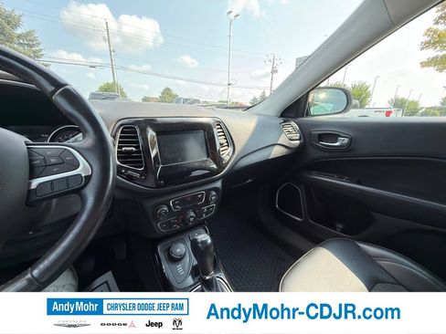 Used 2018 Jeep Compass Latitude w/ Popular Equipment Group AWD/4WD image 8