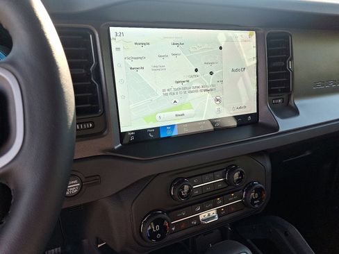 New 2025 Ford Bronco Badlands image 41