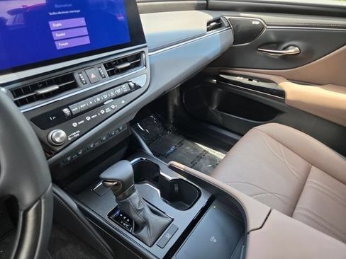 Used 2025 Lexus ES 350 w/ Accessory Package (Z1) FWD image 35