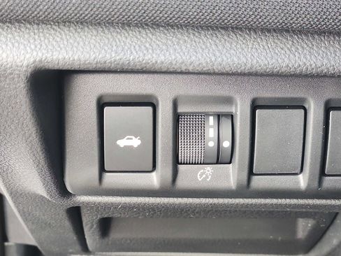 Used 2022 Subaru Legacy Premium image 24