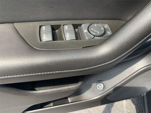 Used 2022 Chevrolet Blazer LT image 23