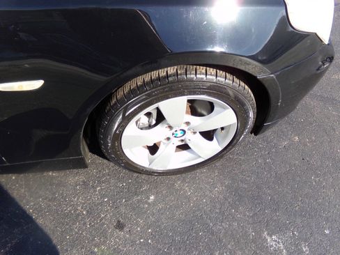 Used 2006 BMW 525xi Sedan image 44