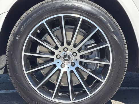 Used 2023 Mercedes-Benz GLE 450 4MATIC image 37
