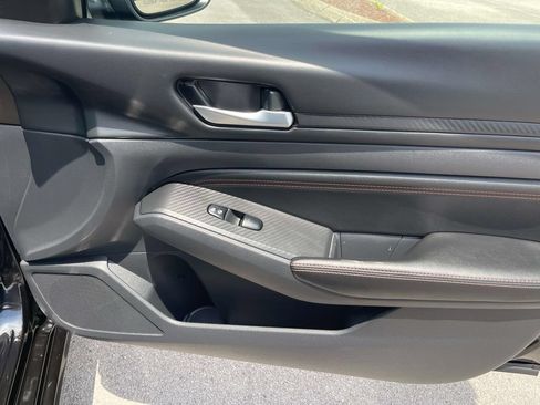 Used 2022 Nissan Altima 2.5 SR FWD image 29