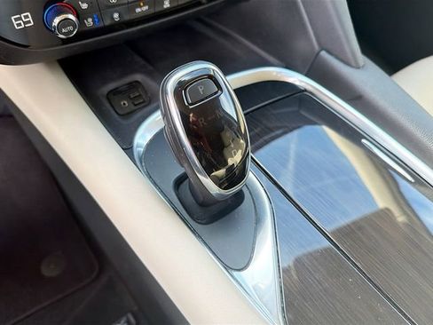 Used 2021 Buick Enclave Premium w/ Surround and Sites Package image 30