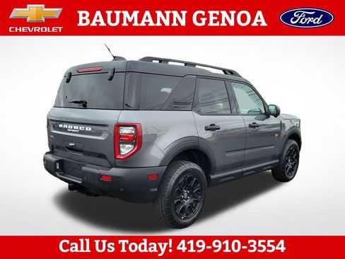 Used 2025 Ford Bronco Sport Badlands AWD/4WD image 5