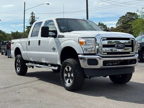 Used 2015 Ford F250 XLT AWD/4WD image 3