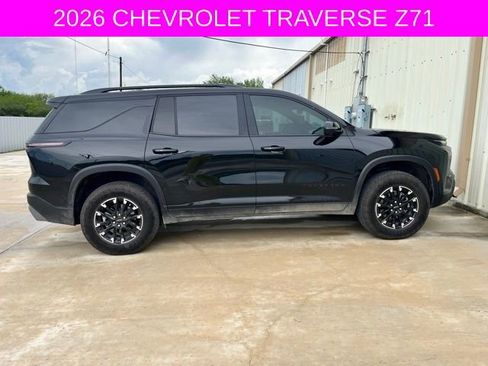 Used 2026 Chevrolet Traverse Z71 w/ Driver Confidence Package AWD/4WD image 3