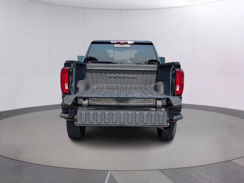 Used 2025 Chevrolet Silverado 1500 High Country AWD/4WD image 5