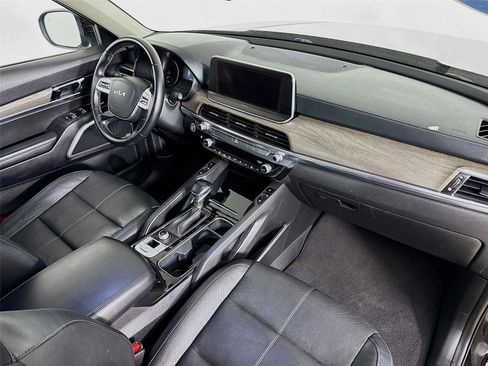 Used 2022 Kia Telluride EX w/ EX Premium Package image 32