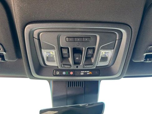 Used 2025 GMC Sierra 2500 AT4 w/ AT4 Premium Plus Package AWD/4WD image 20