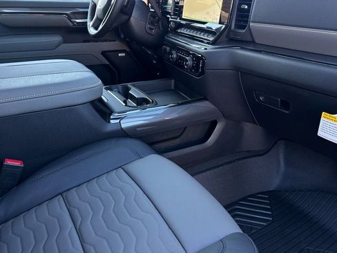 New 2026 Chevrolet Silverado 2500 ZR2 w/ ZR2 Bison Edition AWD/4WD image 15