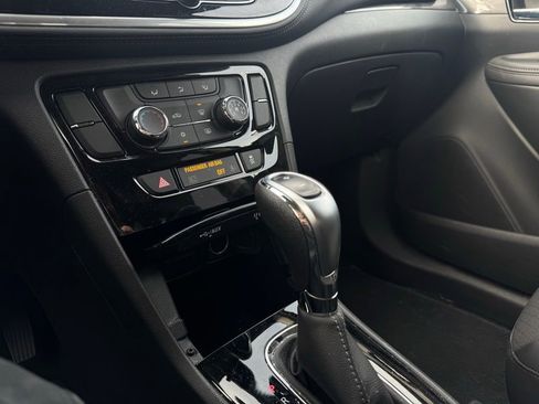 Used 2020 Buick Encore Preferred w/ Safety Package image 13