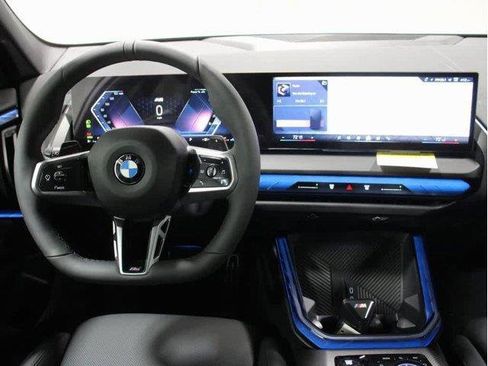 Used 2025 BMW X3 xDrive30i w/ M Sport Package image 3