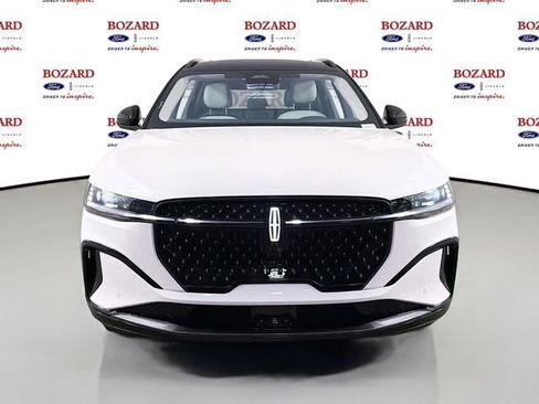New 2026 Lincoln Nautilus Reserve w/ Jet Appearance Package AWD/4WD image 3
