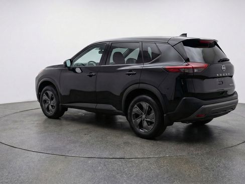 Used 2025 Nissan Rogue SV AWD/4WD image 6