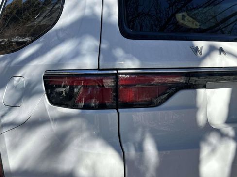 Used 2022 Jeep Wagoneer Series II w/ Convenience Group I image 10