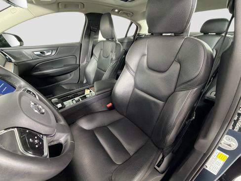 Certified 2024 Volvo S60 B5 Plus image 22