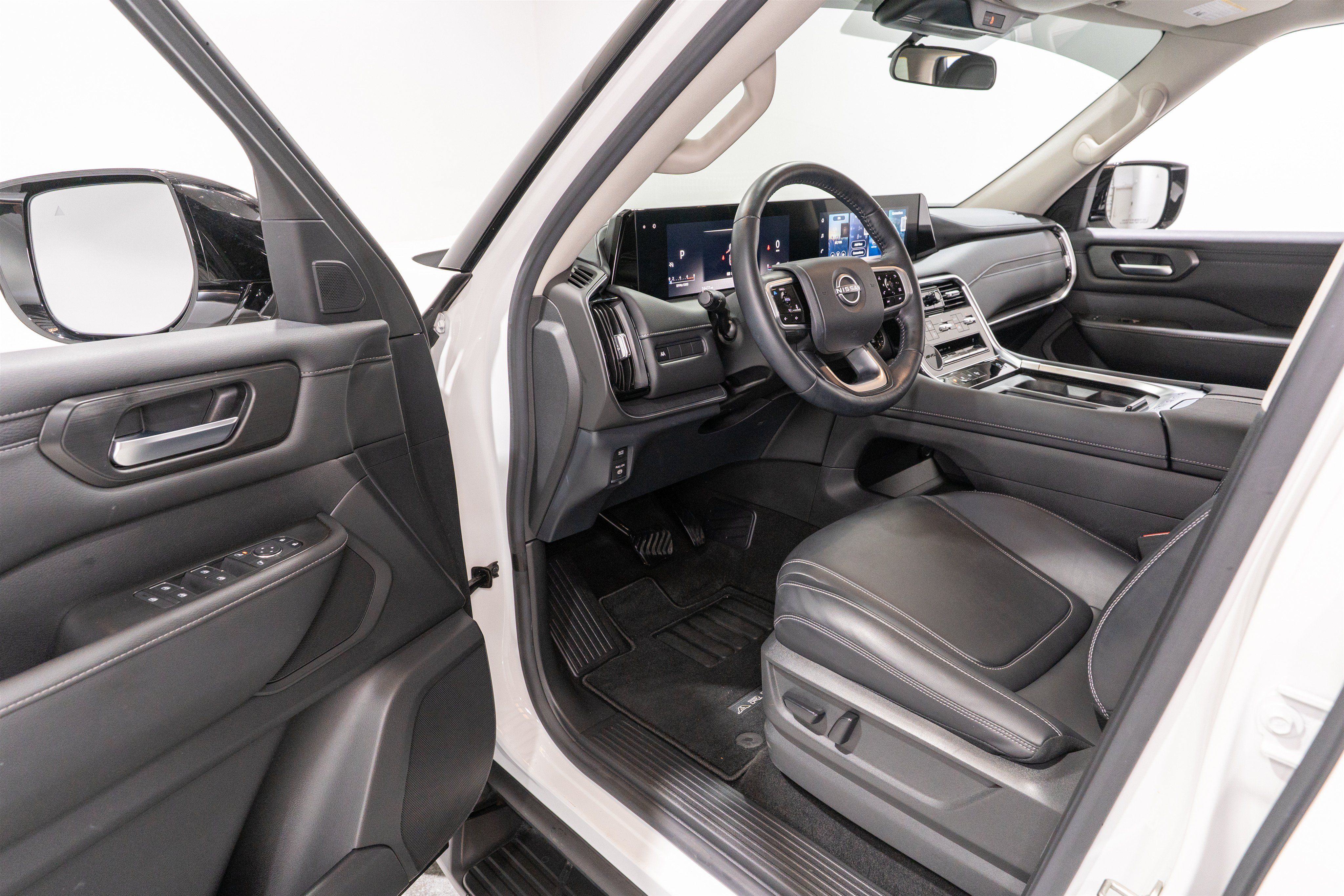 Used 2026 Nissan Armada SV AWD/4WD image 12