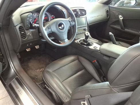 Used 2012 Chevrolet Corvette Grand Sport w/ 2LT Preferred Equipment Group RWD image 8