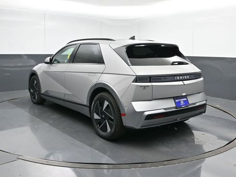 New 2026 Hyundai Ioniq 5 Limited image 4