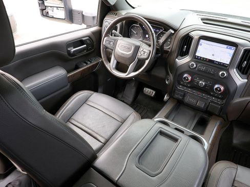 Used 2022 GMC Sierra 2500 Denali w/ Denali Ultimate Package image 15