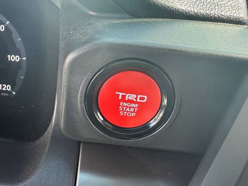 Used 2025 Toyota Tacoma TRD Off-Road image 25