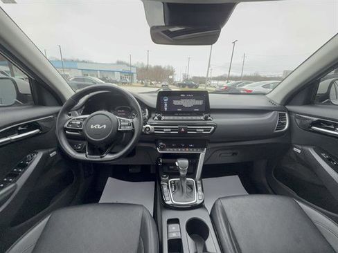 Used 2023 Kia Seltos SX w/ SX Sunroof Package image 20