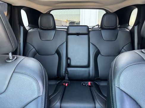 Used 2022 Jeep Cherokee Latitude Lux w/ Sun & Sound Group AWD/4WD image 20