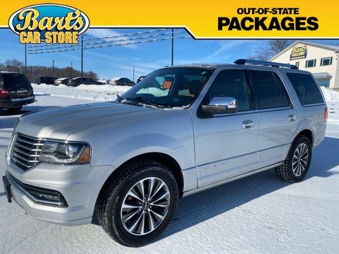 Used 2017 Lincoln Navigator Select image 3