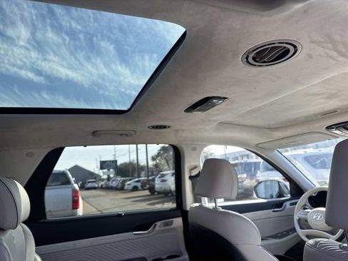 Used 2024 Hyundai Palisade Calligraphy image 13