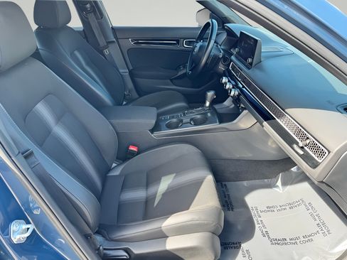 Used 2025 Honda Civic Sport image 15
