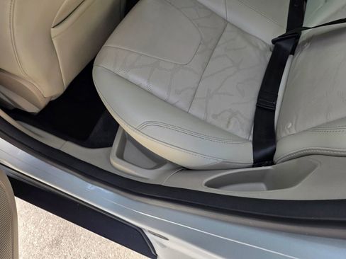 Used 2013 Ford Focus Electric Hatchback FWD image 25